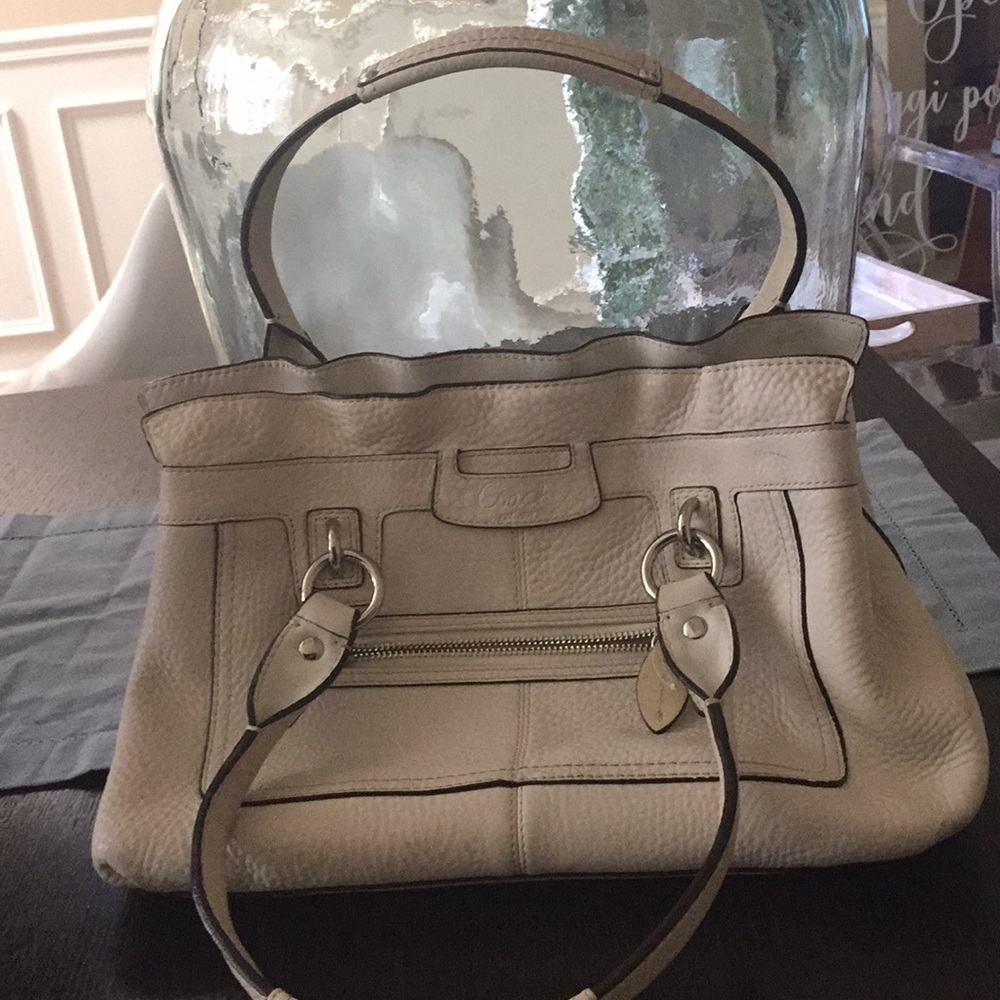 Coach Pebbled white/cream leather coach bag